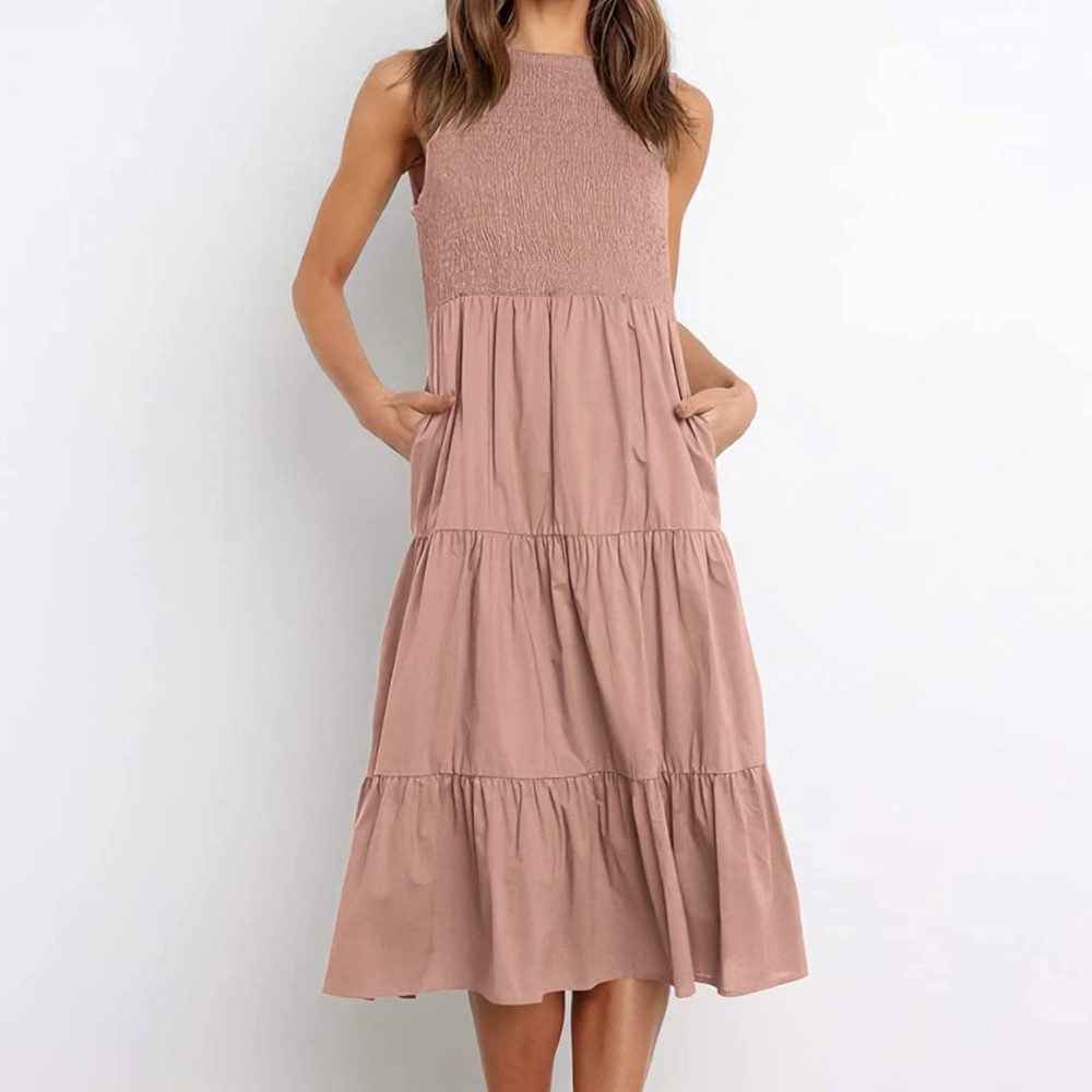 Womens Sleeveless Crew Neck Smocked Elastic Waist Tiered Midi Dress with Pockets